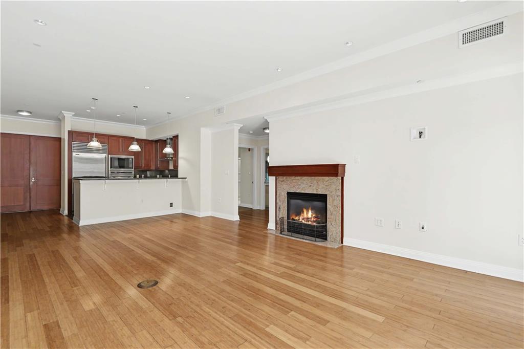341 Thames Street Unit 101-s Property Photo 16