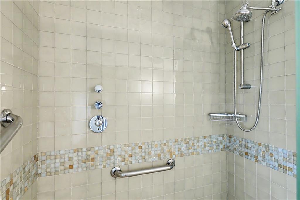 341 Thames Street Unit 101-s Property Photo 29