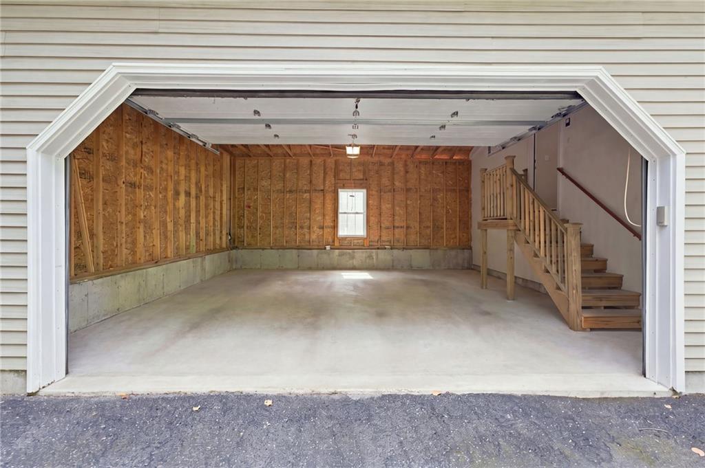 45 Andre Boulevard Property Photo 34