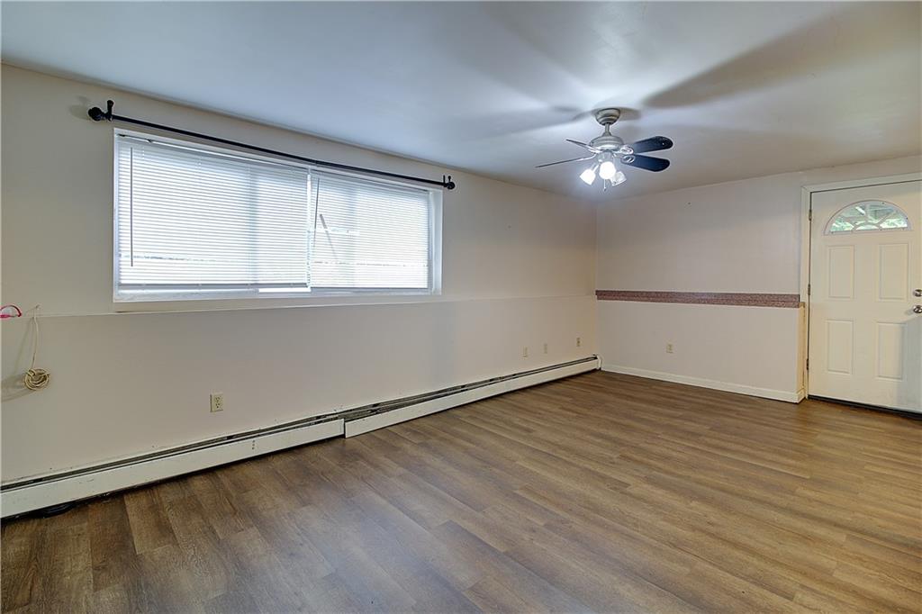 499 Farmington Avenue Property Photo 4