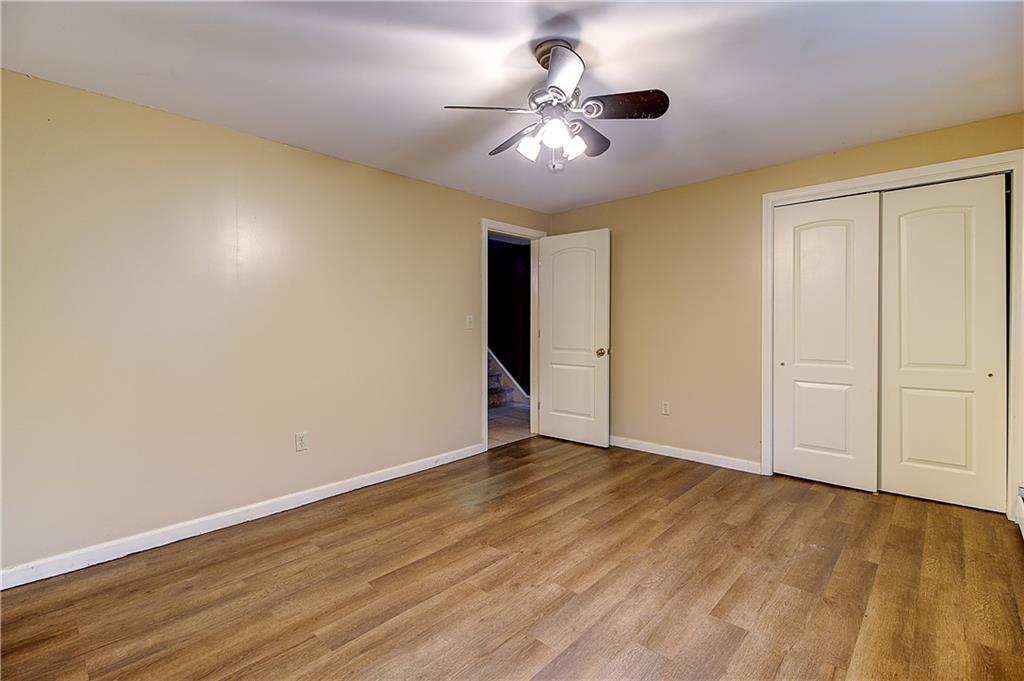 499 Farmington Avenue Property Photo 9