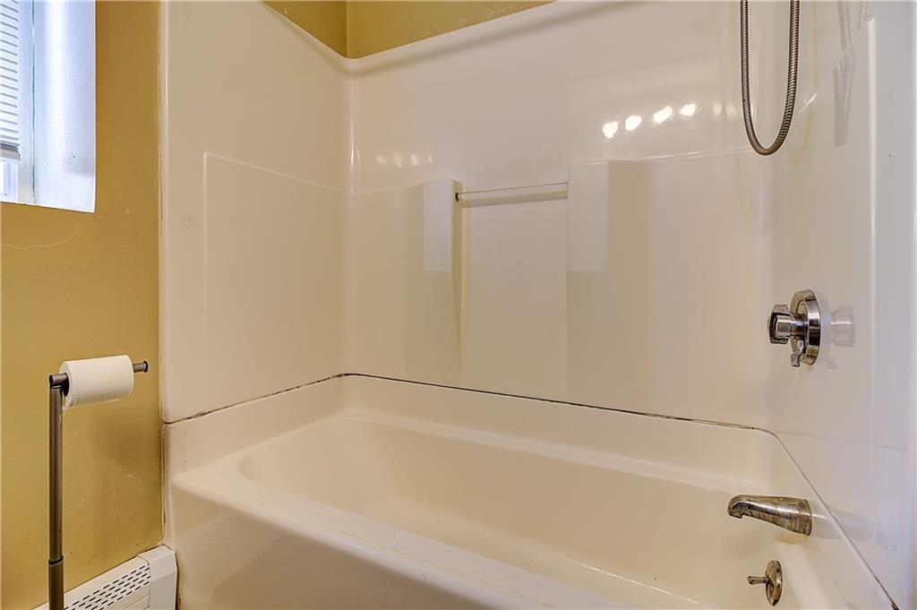 499 Farmington Avenue Property Photo 11