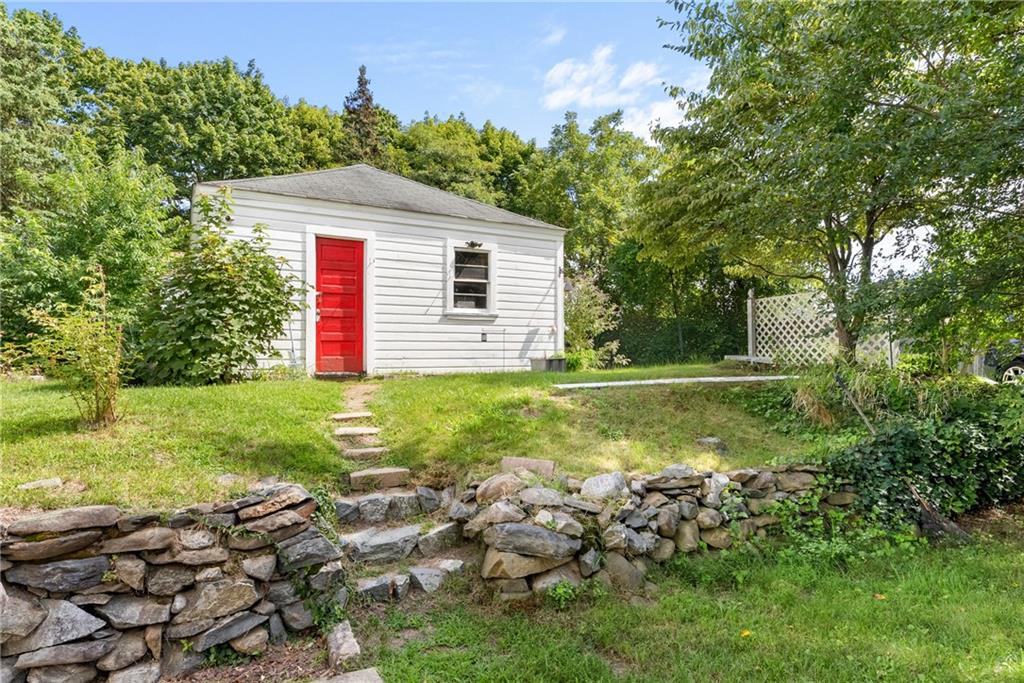 1356 S Broadway Property Photo 7