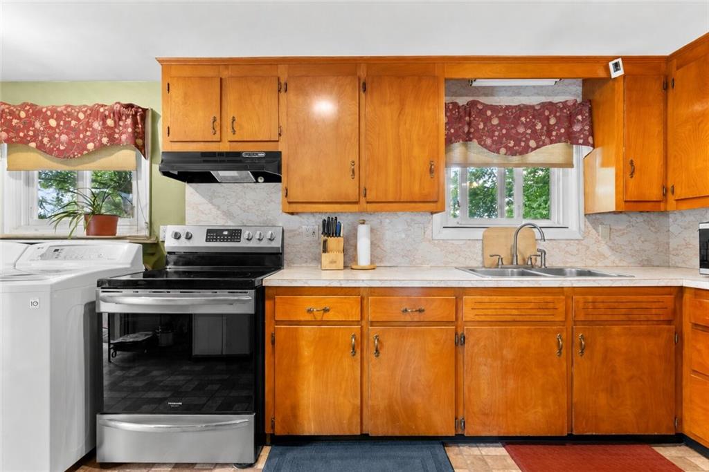 1356 S Broadway Property Photo 10