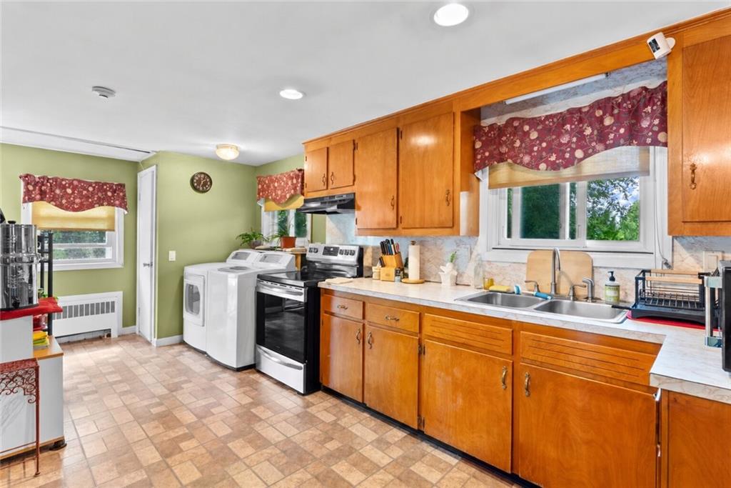 1356 S Broadway Property Photo 11