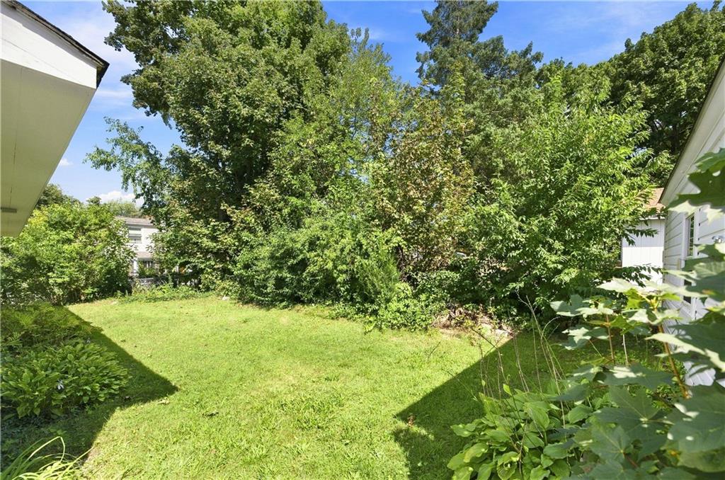 1356 S Broadway Property Photo 30