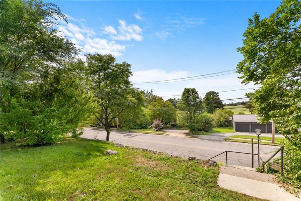 1356 S Broadway Property Photo 33
