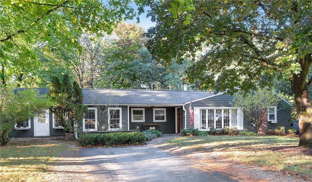 7 White Pine Drive Property Photo 1
