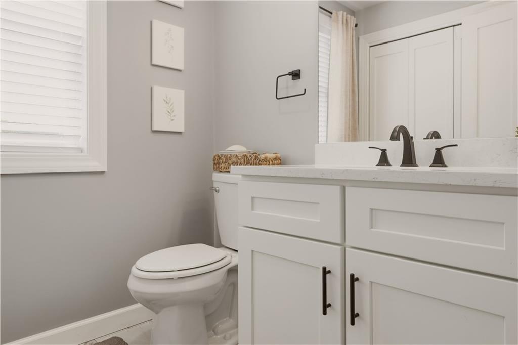 459 Louise Street Property Photo 17