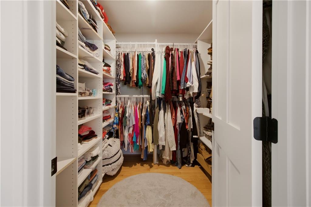 459 Louise Street Property Photo 21
