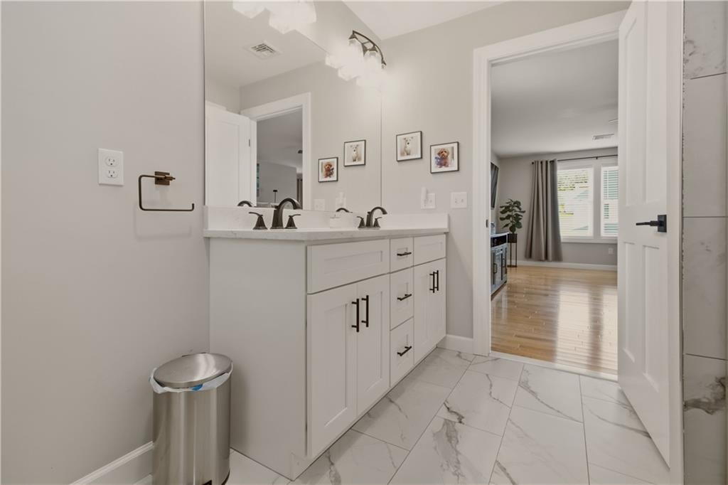 459 Louise Street Property Photo 23