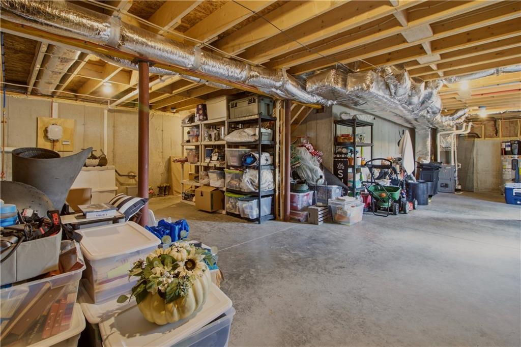 459 Louise Street Property Photo 33