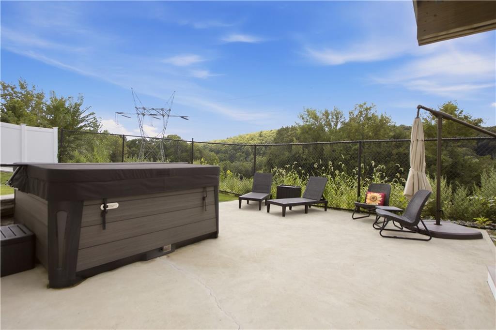 459 Louise Street Property Photo 35