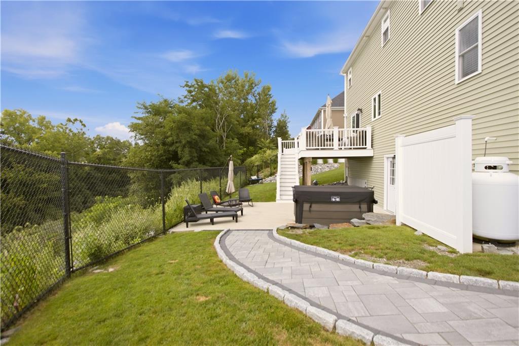 459 Louise Street Property Photo 39