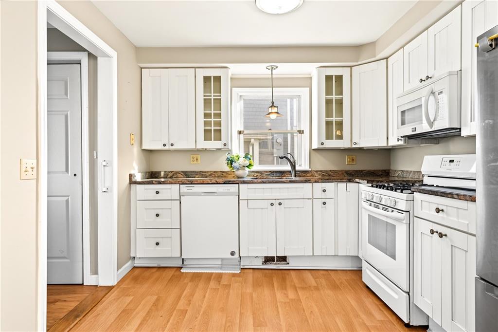 29 Glenwood Avenue Property Photo 10