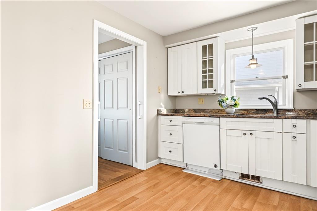 29 Glenwood Avenue Property Photo 12