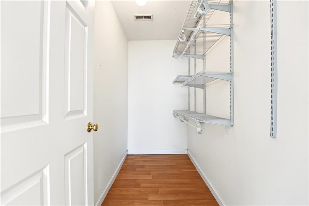 29 Glenwood Avenue Property Photo 23