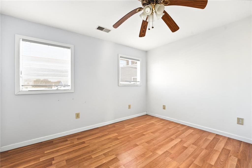 29 Glenwood Avenue Property Photo 30