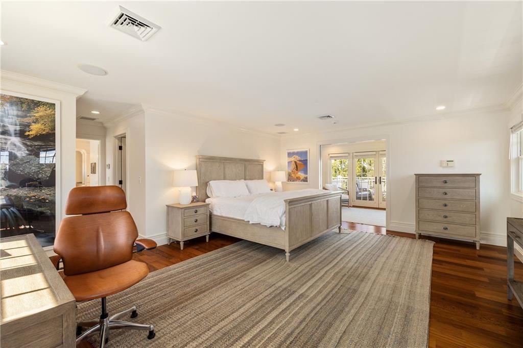 303 Howland Avenue Property Photo 18