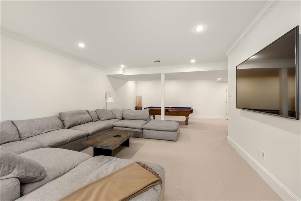 303 Howland Avenue Property Photo 30