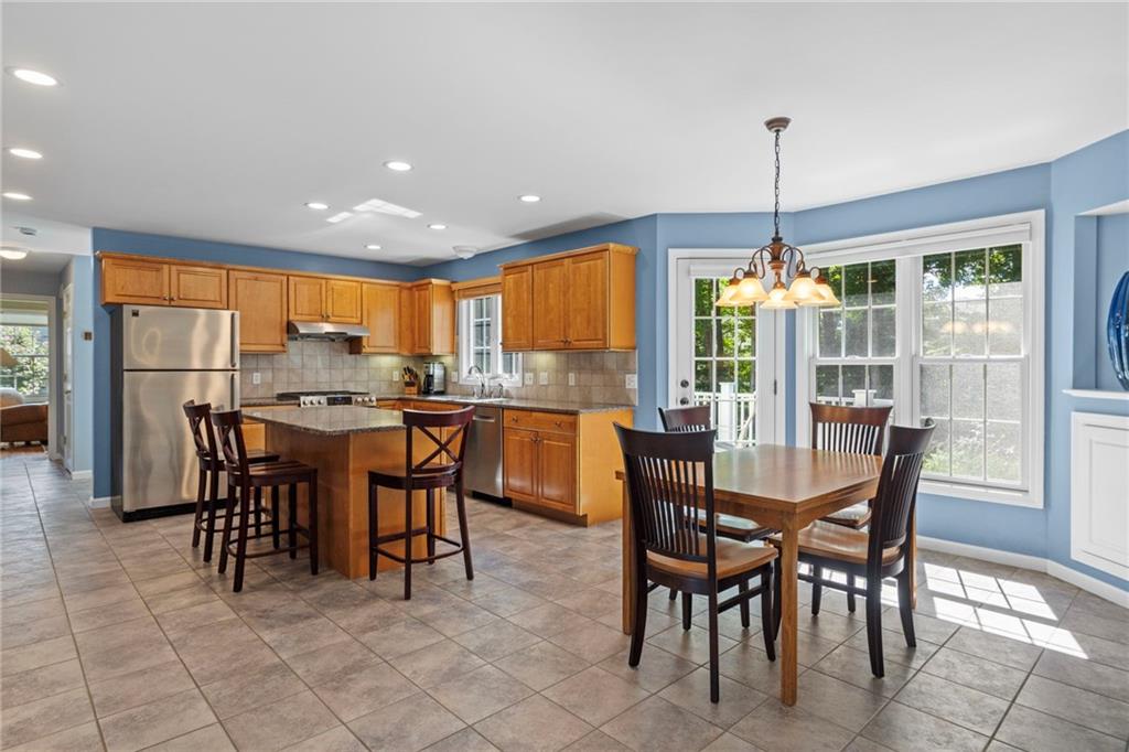 38 Lindsay Lane Property Photo 18
