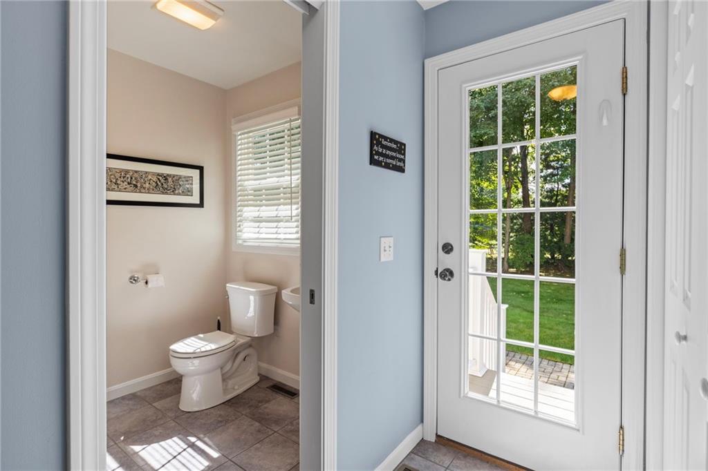 38 Lindsay Lane Property Photo 25