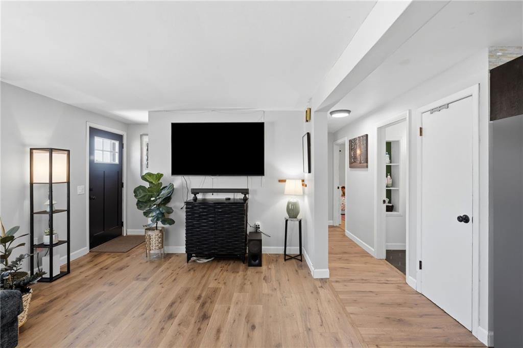 80 Barrett Avenue Property Photo 16