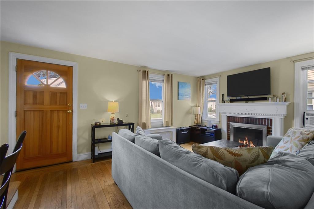 36 Becker Avenue Property Photo 4