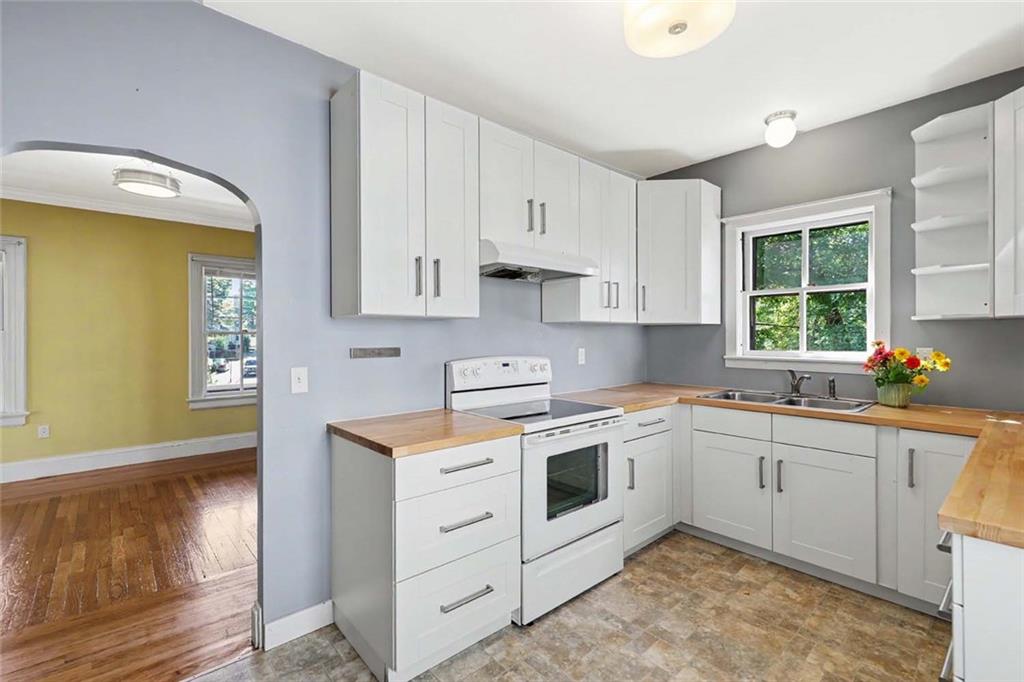 14 Webb Street Property Photo 9