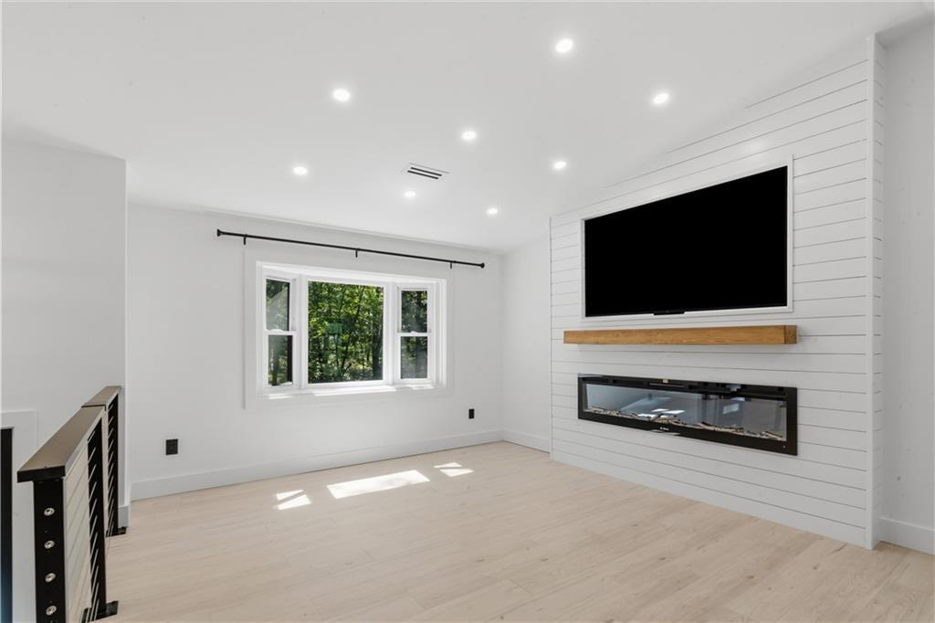 433 Gravelly Hill Road Property Photo 5