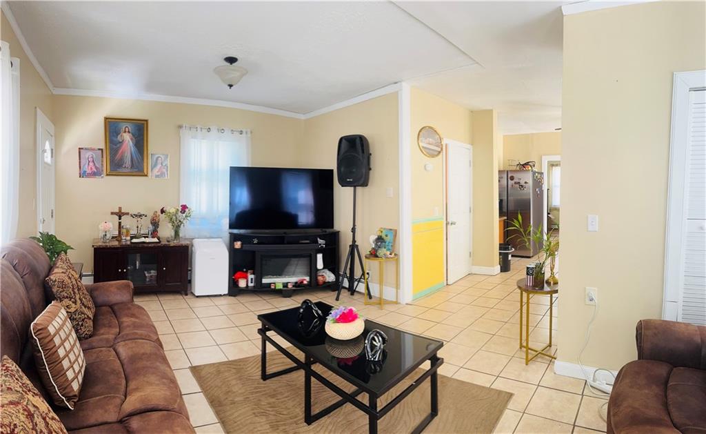 82 What Cheer Street Property Photo 8