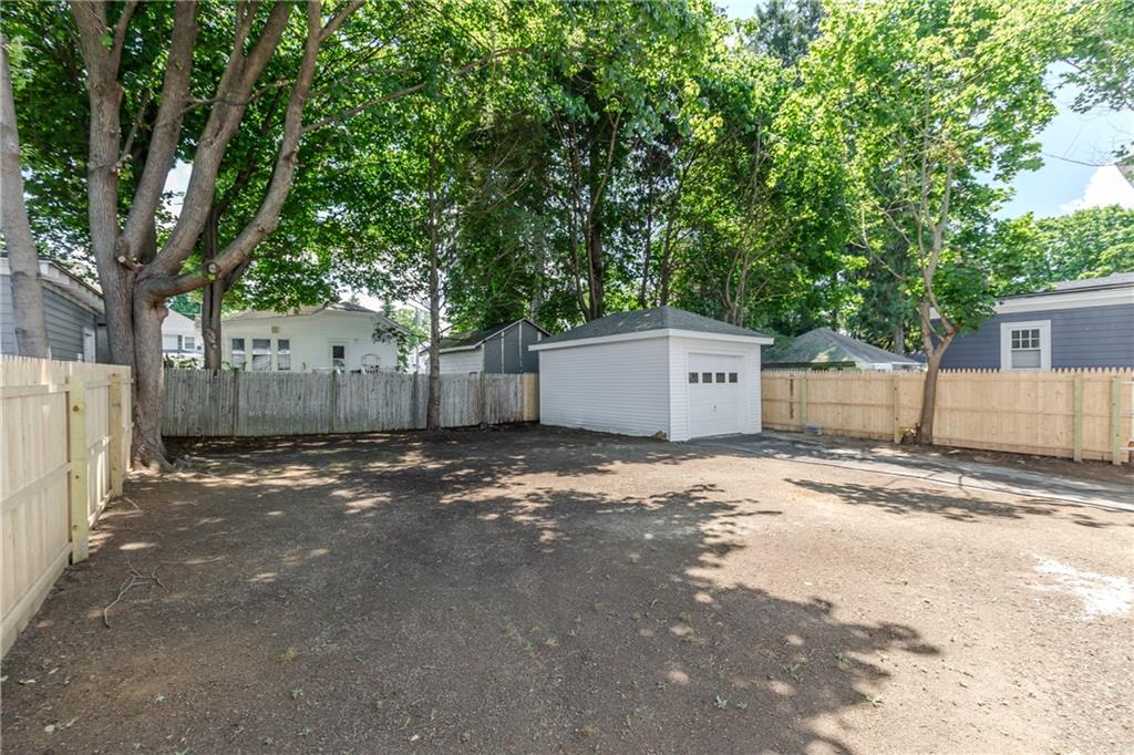 41 Wellesley Avenue Property Photo 41