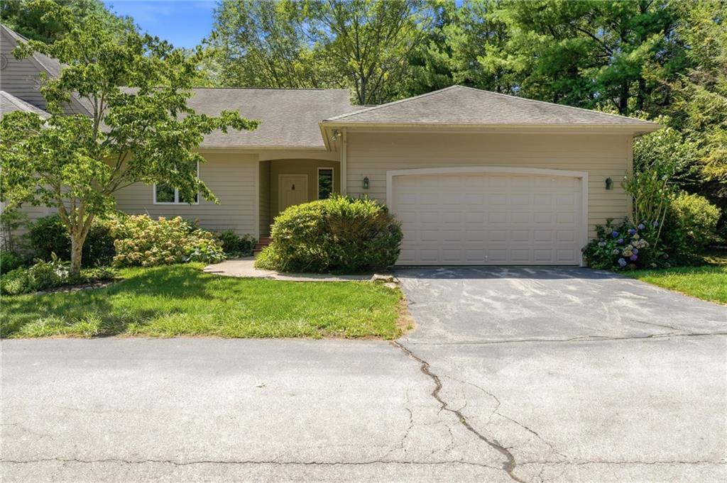 170 Pine Glen Drive Property Photo 1