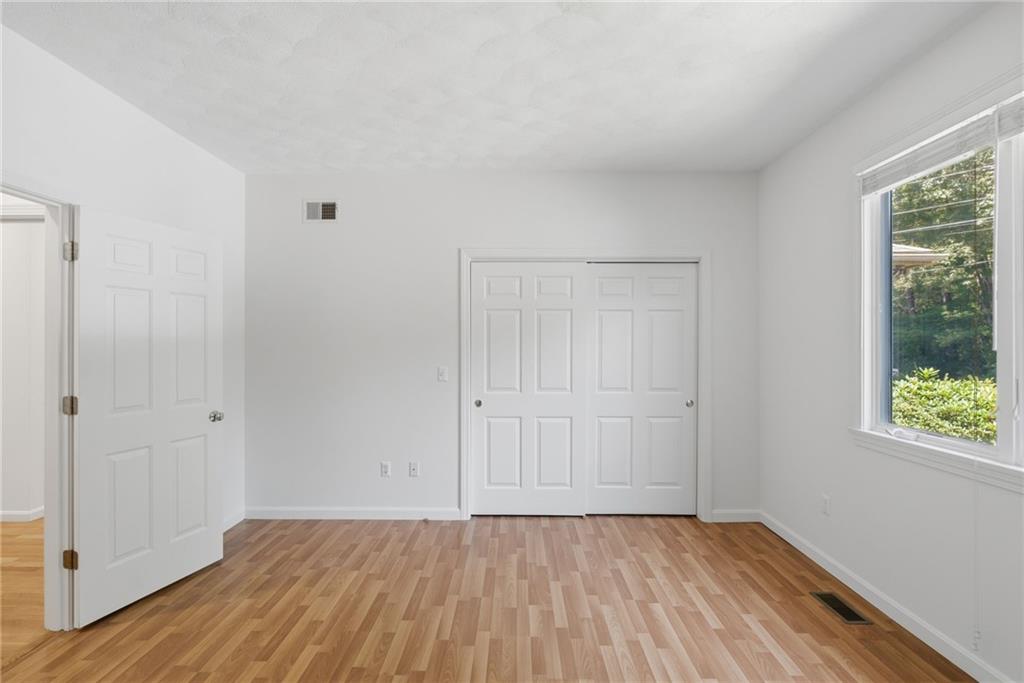 170 Pine Glen Drive Property Photo 13