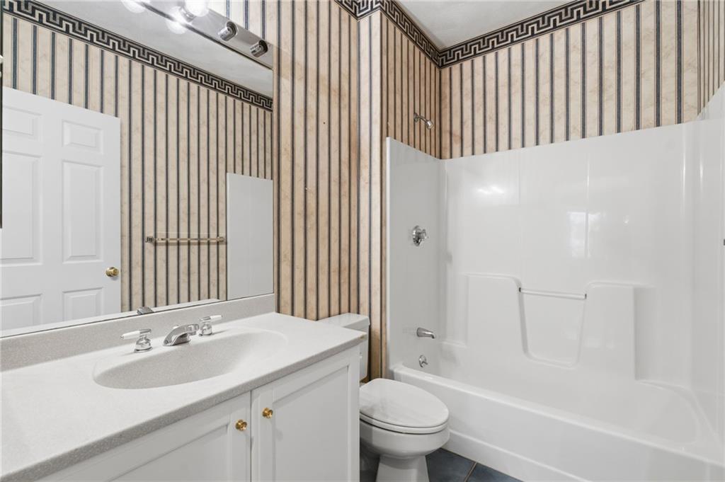 170 Pine Glen Drive Property Photo 15