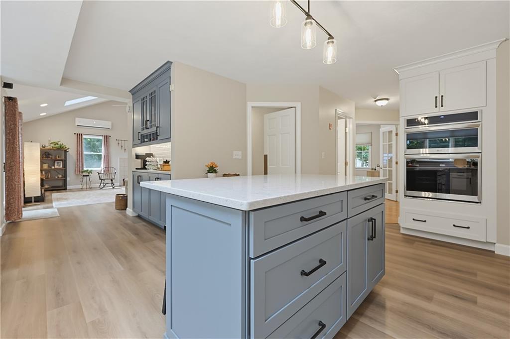 125 Walker Street Property Photo 12