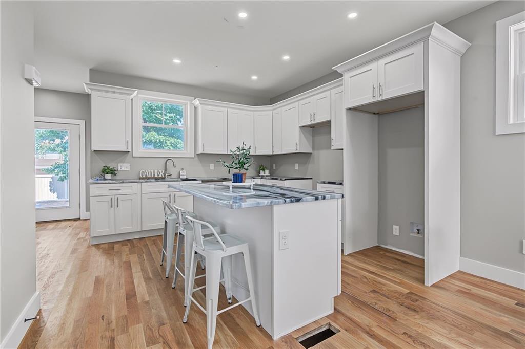 6 Rounds Avenue Property Photo 3