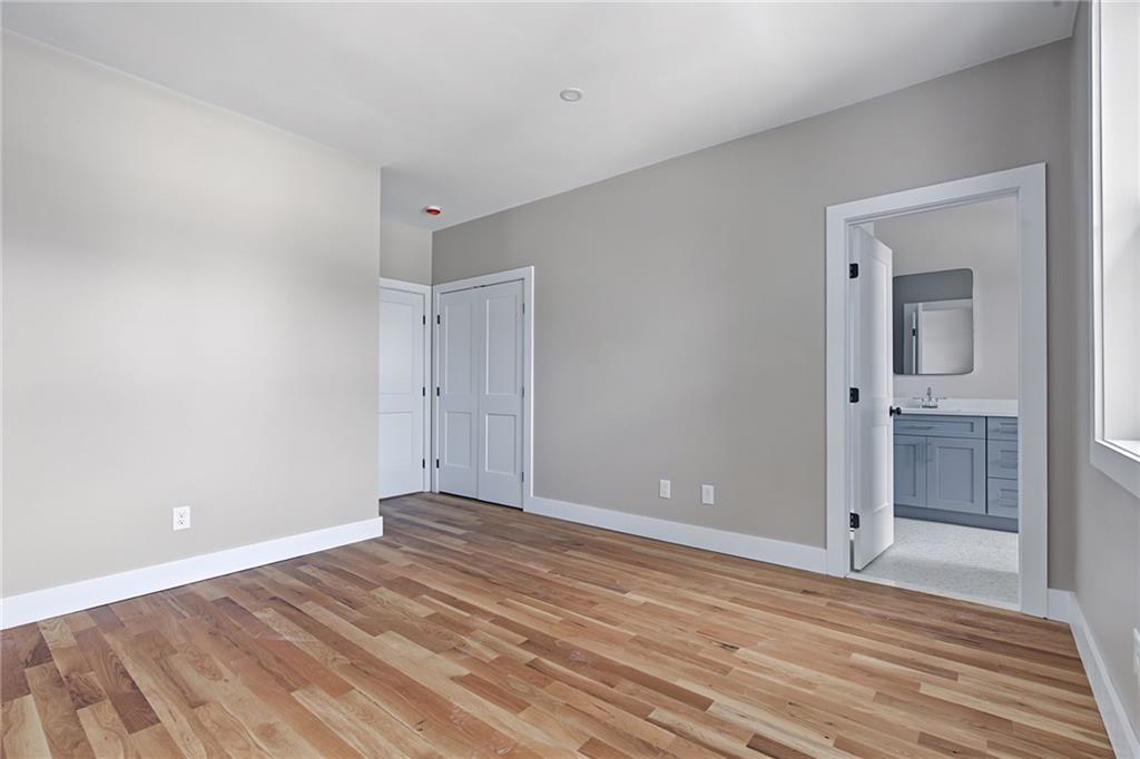 6 Rounds Avenue Property Photo 23