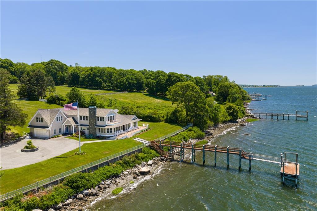 149 Nanaquaket Road Property Photo 1