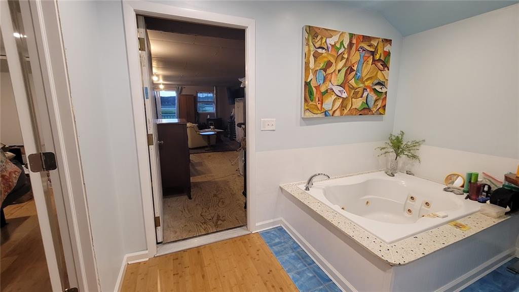256 Matunuck Beach Road Property Photo 22