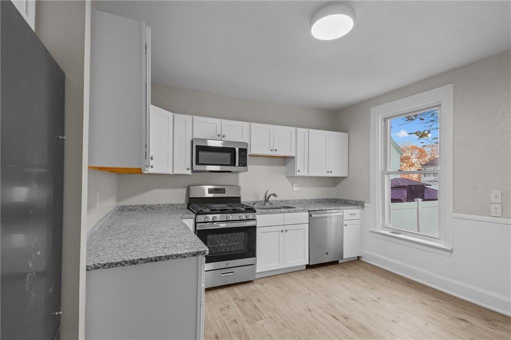 584 Weeden Street Property Photo 2