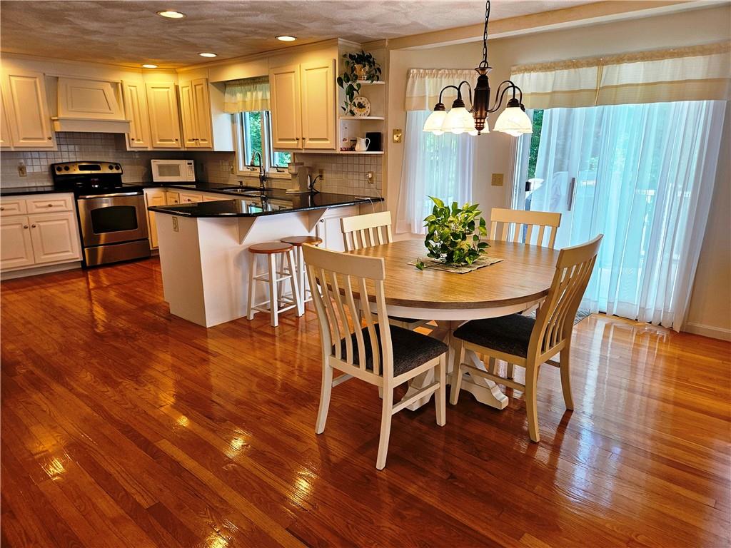 12 Jason Drive Property Photo 8