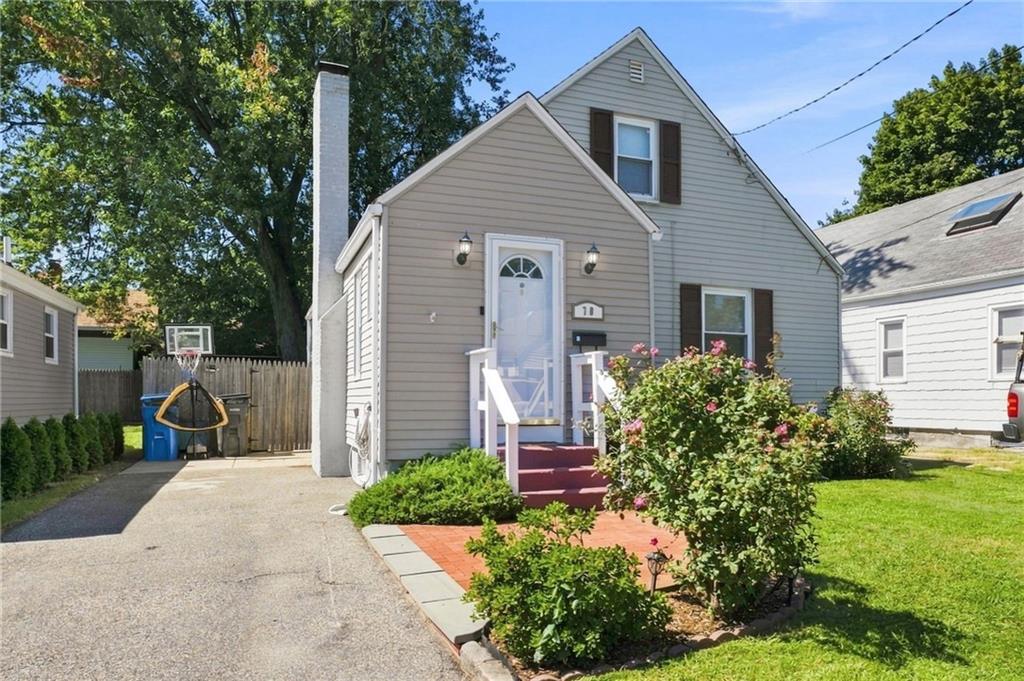 70 Overland Avenue Property Photo 3