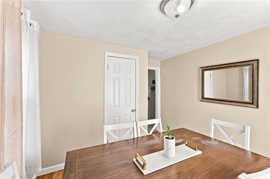 70 Overland Avenue Property Photo 10