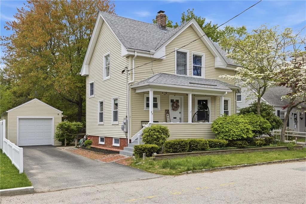 27 Hemlock Avenue Property Photo 3