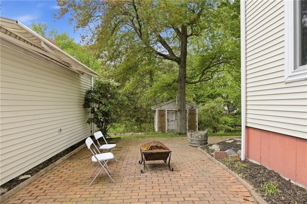 27 Hemlock Avenue Property Photo 28
