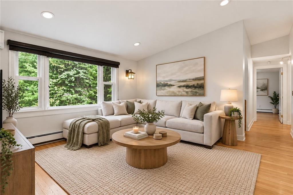 8 Ledgemont Drive Property Photo 5