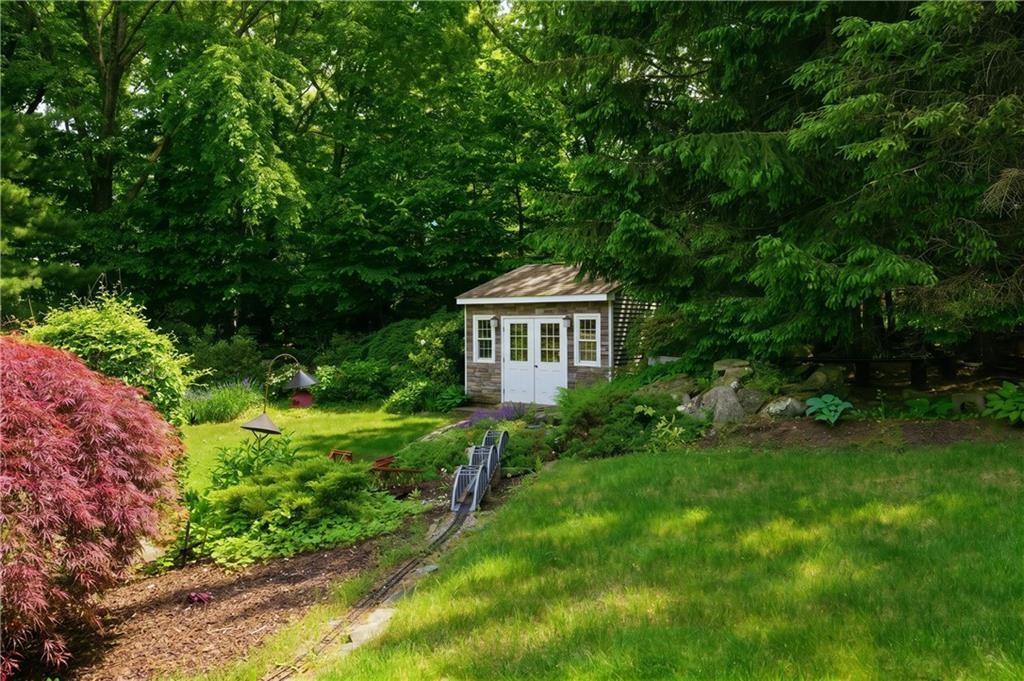 8 Ledgemont Drive Property Photo 33