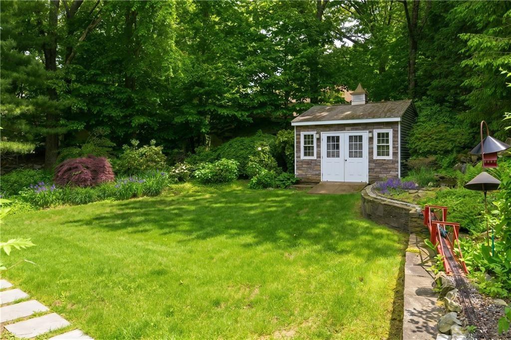8 Ledgemont Drive Property Photo 35