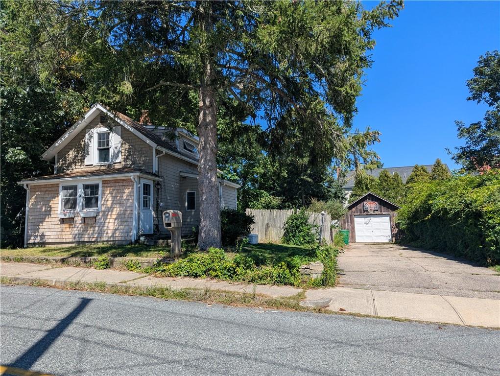 9 Allen Avenue Property Photo 1